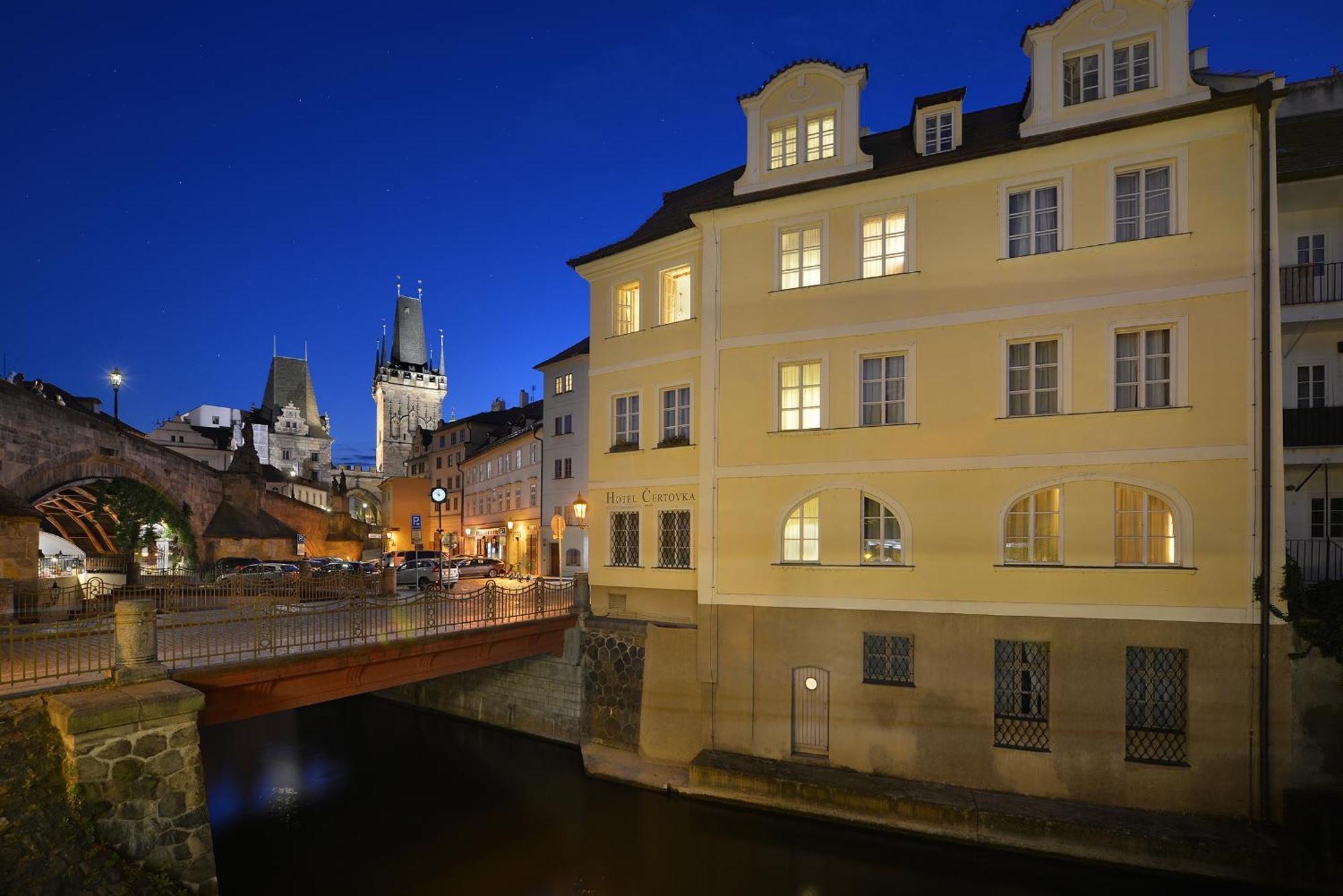 Hotel Certovka Praga Esterno foto