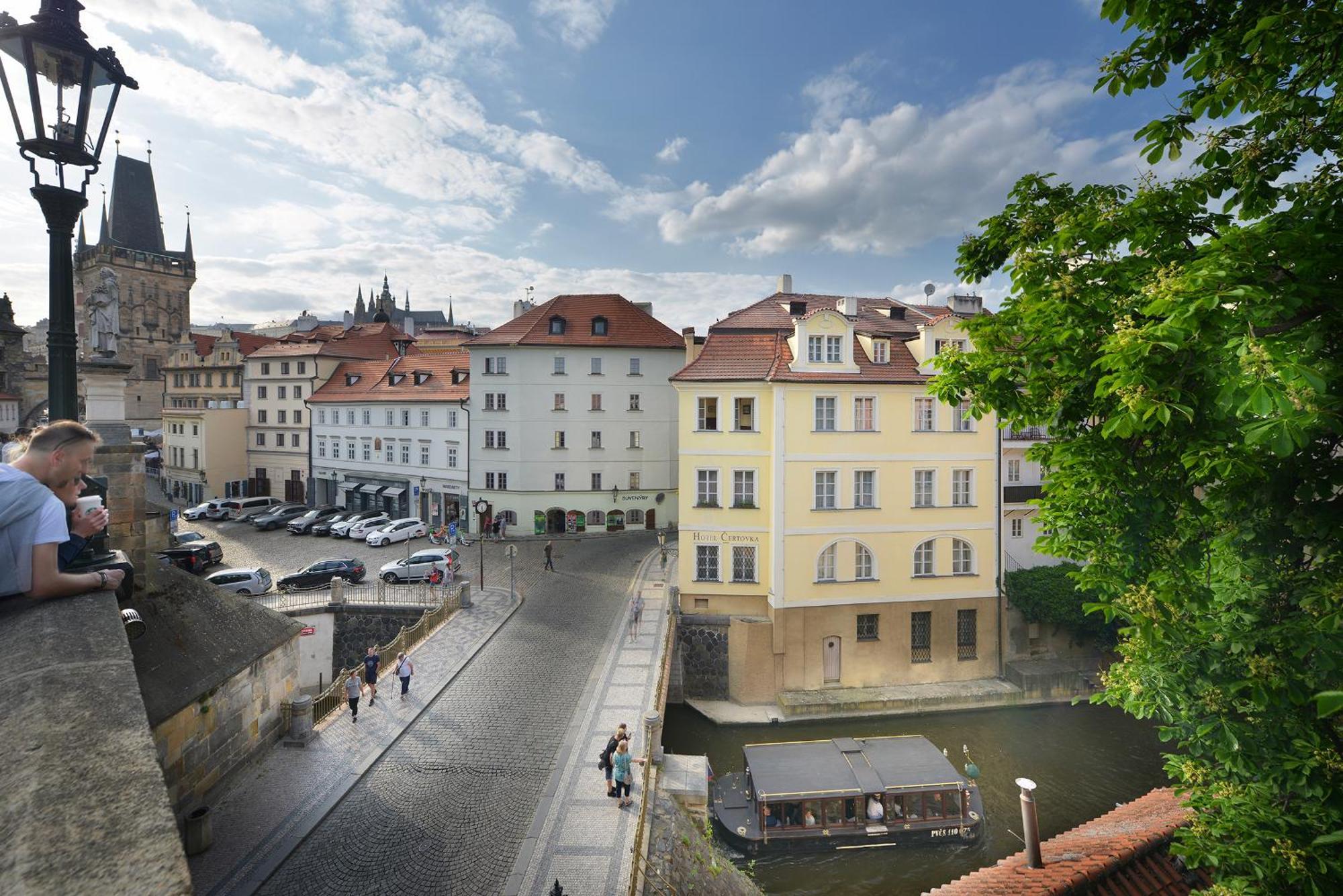 Hotel Certovka Praga Esterno foto