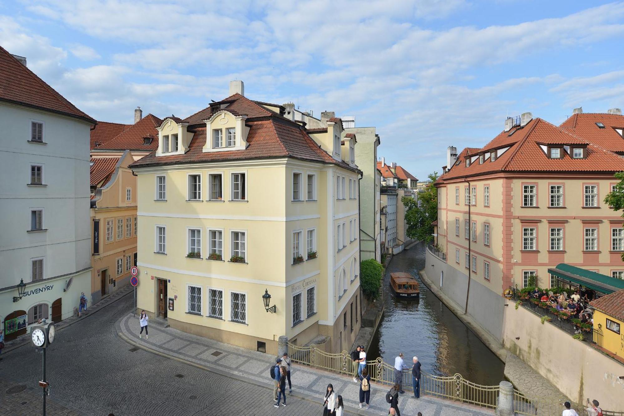 Hotel Certovka Praga Esterno foto